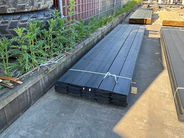 Vuren zweeds rabat plank 4500x195 mm (40x) - afbeelding 7 van  10