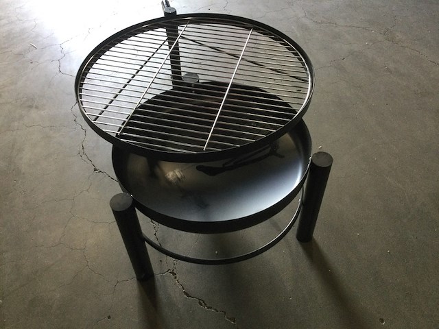 Vuurschaal met bbq rooster, esschert design, zwart - afbeelding 1 van  3