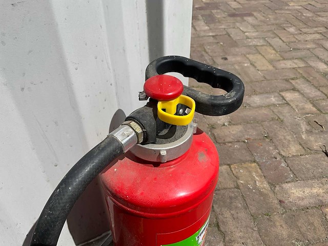Vuurvreter schuim 6 liter brandblusser (2x) - afbeelding 4 van  4
