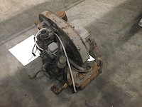 Vw - kever - motorblok - afbeelding 1 van  4