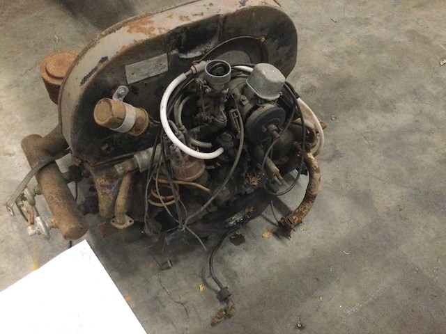 Vw - kever - motorblok - afbeelding 4 van  4