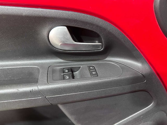 Vw - up! - 1.0i - nl kenteken - afbeelding 2 van  18
