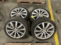 Vw autoband met aluminium velgen (4x) - afbeelding 1 van  3