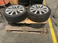 Vw autoband met aluminium velgen (4x) - afbeelding 2 van  3