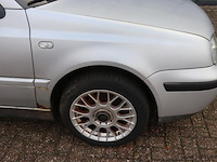Vw golf cabriolet | benzine | kenteken: 42-gx-fg - afbeelding 3 van  34