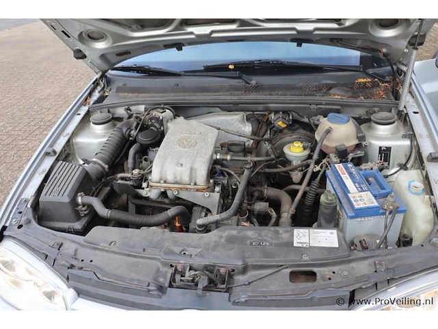 Vw golf cabriolet | benzine | kenteken: 42-gx-fg - afbeelding 17 van  34