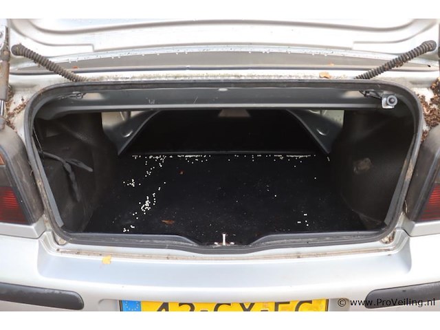 Vw golf cabriolet | benzine | kenteken: 42-gx-fg - afbeelding 28 van  34