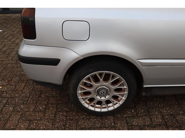 Vw golf cabriolet | benzine | kenteken: 42-gx-fg - afbeelding 2 van  34