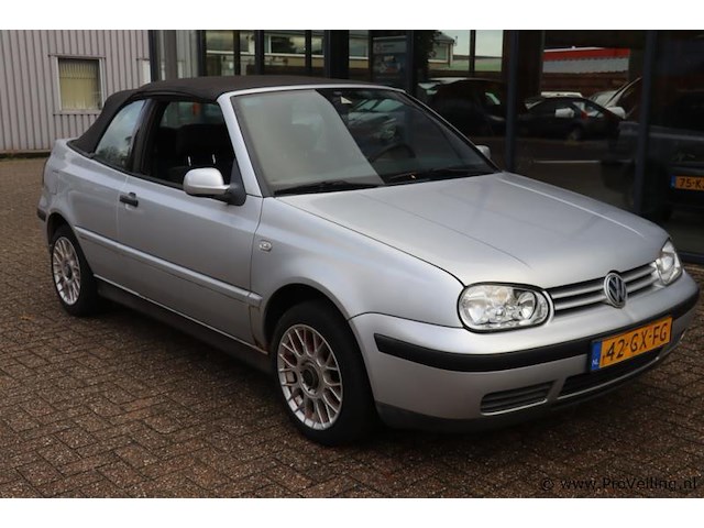 Vw golf cabriolet | benzine | kenteken: 42-gx-fg - afbeelding 1 van  34