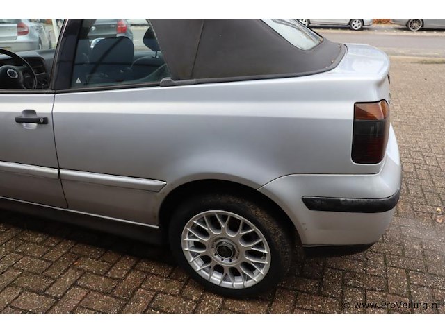 Vw golf cabriolet | benzine | kenteken:42gxf - afbeelding 31 van  34