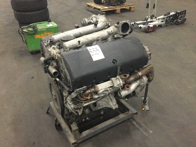 Vw toureq motorblok - afbeelding 1 van  5