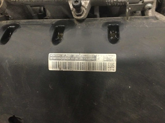 Vw toureq motorblok - afbeelding 4 van  5