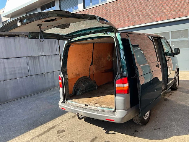 Vw transporter 2.5 tdi l1h1 2p gesloten bus - bedrijfswagen (schade) - afbeelding 5 van  14