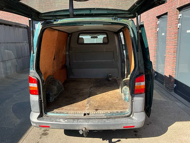 Vw transporter 2.5 tdi l1h1 2p gesloten bus - bedrijfswagen (schade) - afbeelding 6 van  14