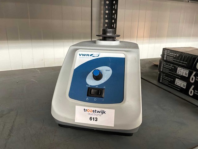 Vwr vortex mixer 444-7133 laboratoriummenger - afbeelding 2 van  4