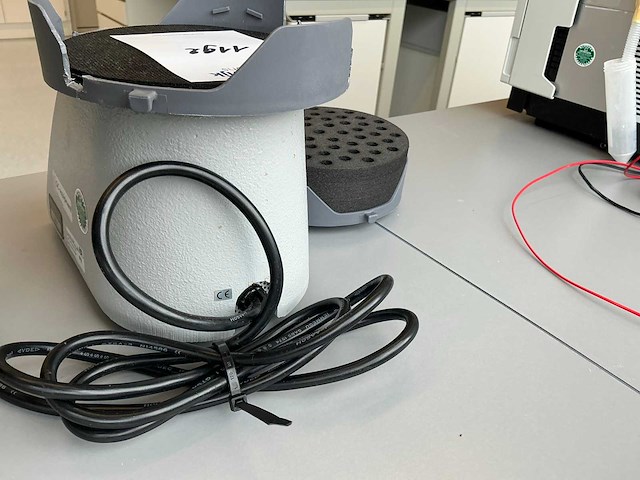 Vwr vortex mixer - afbeelding 4 van  4