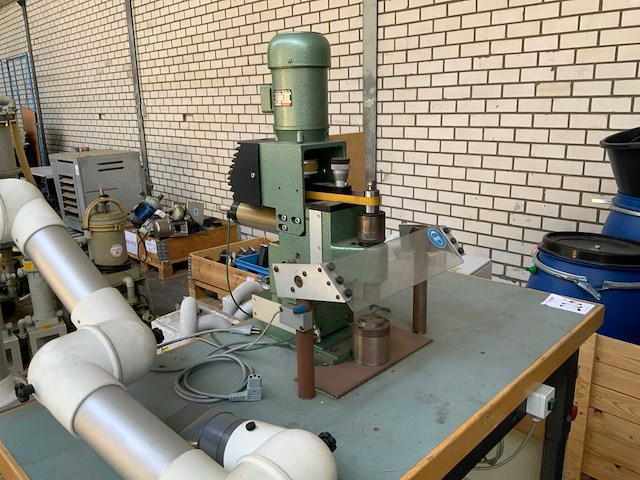 W. steinegger ag / imoberdorf + co. festo ch-4702 pneumatische pons / pers werkstation - afbeelding 2 van  6