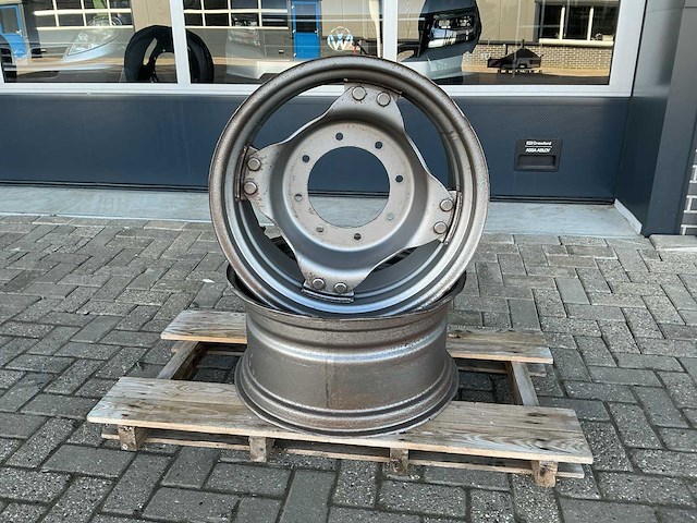 W12x24 velg (2x) - afbeelding 1 van  4