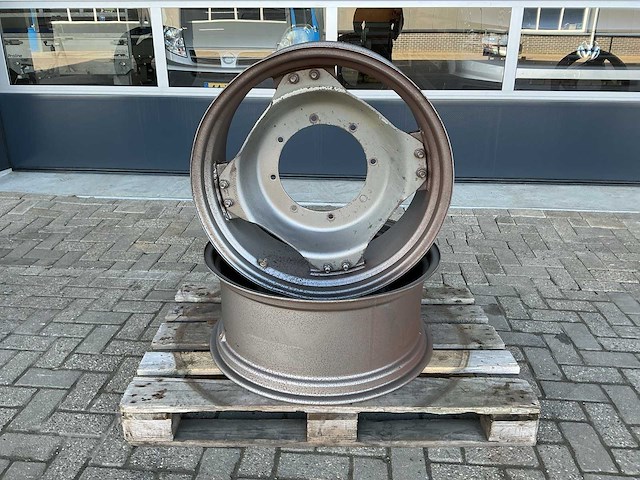 W12x28 velg (2x) - afbeelding 1 van  4