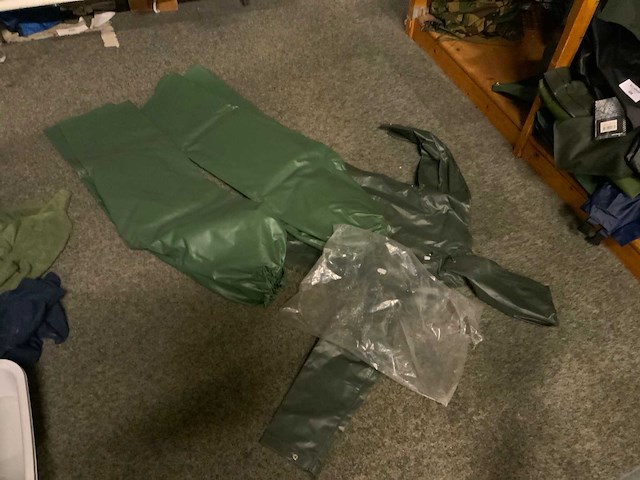 Waad regen kleding en stoffen overalls - afbeelding 2 van  8