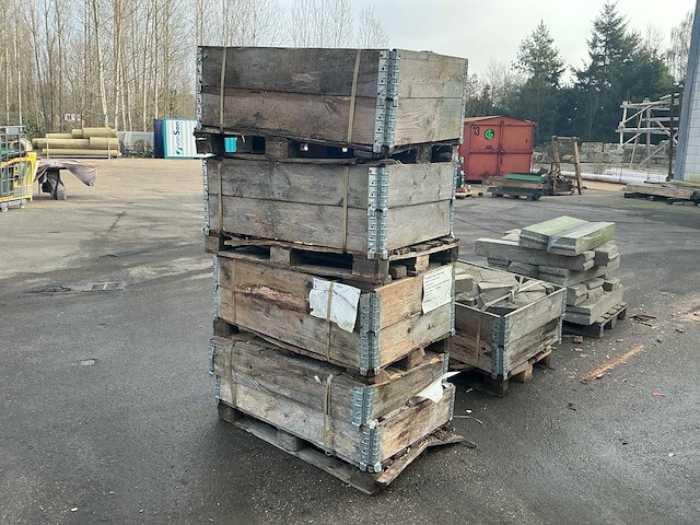 Waaltjes en klinkers en opsluitbandjes - afbeelding 13 van  16