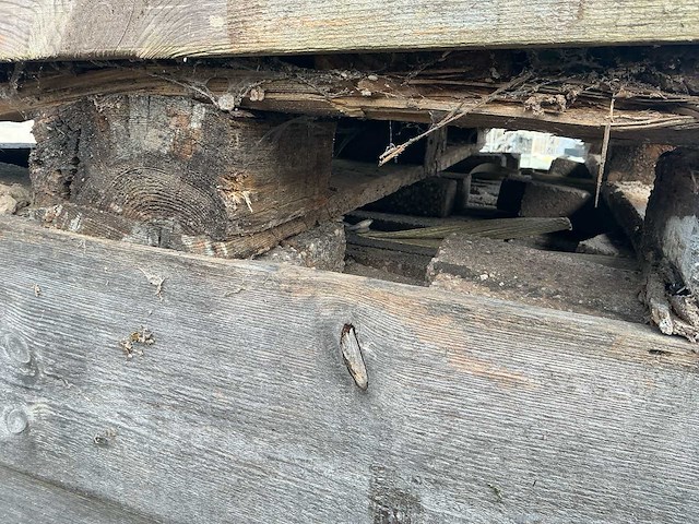 Waaltjes en klinkers en opsluitbandjes - afbeelding 16 van  16