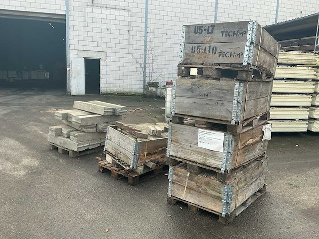 Waaltjes en klinkers en opsluitbandjes - afbeelding 5 van  16