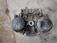 Wabco - daf 1867002 - ebs modulator - afbeelding 1 van  2