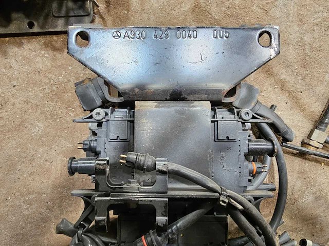 Wabco - mercedes actros - ebs modulator - afbeelding 5 van  5