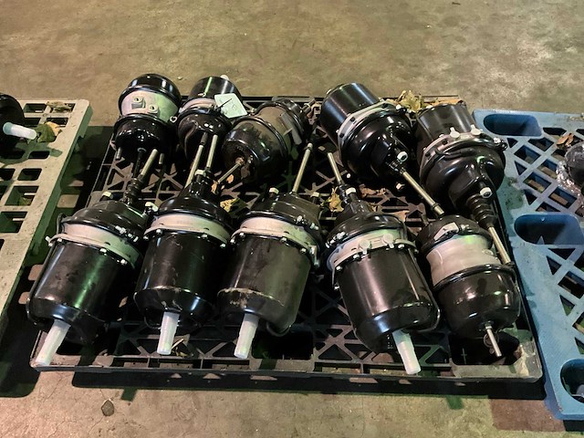 Wabco rembooster/remkamer (10x) - afbeelding 1 van  6