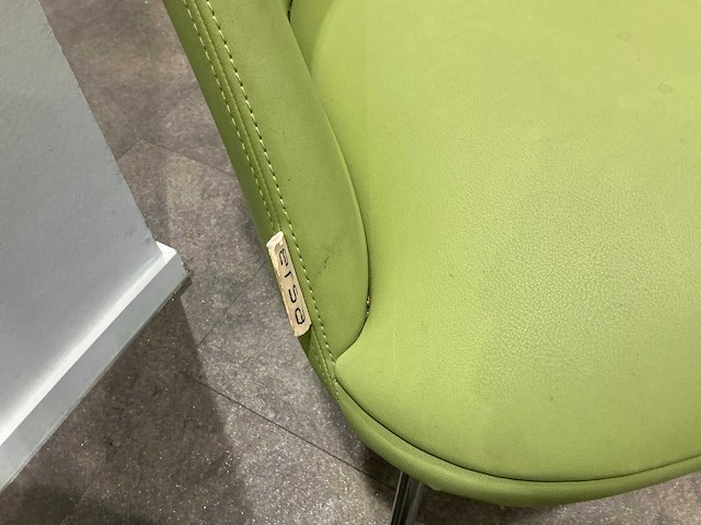 Wachtkamer inventaris - afbeelding 11 van  13