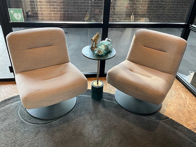 Wachtkamermeubilair - 2 fauteuil label 51 + bijzettafel - afbeelding 1 van  6