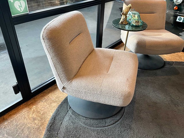 Wachtkamermeubilair - 2 fauteuil label 51 + bijzettafel - afbeelding 2 van  6