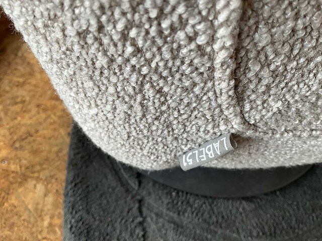 Wachtkamermeubilair - 2 fauteuil label 51 + bijzettafel - afbeelding 3 van  6