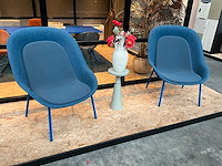 Wachtkamermeubilair - 2x devorm fauteuil + zuiver bijzettafel - afbeelding 1 van  6