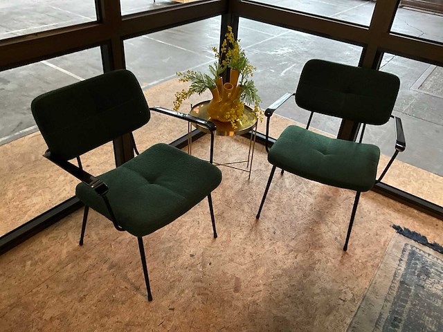 Wachtkamermeubilair - 2x satelliet stoel + bijzettafel - afbeelding 5 van  5