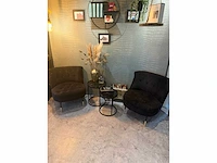 Wachtkamerstoelen met tafeltje (2x)