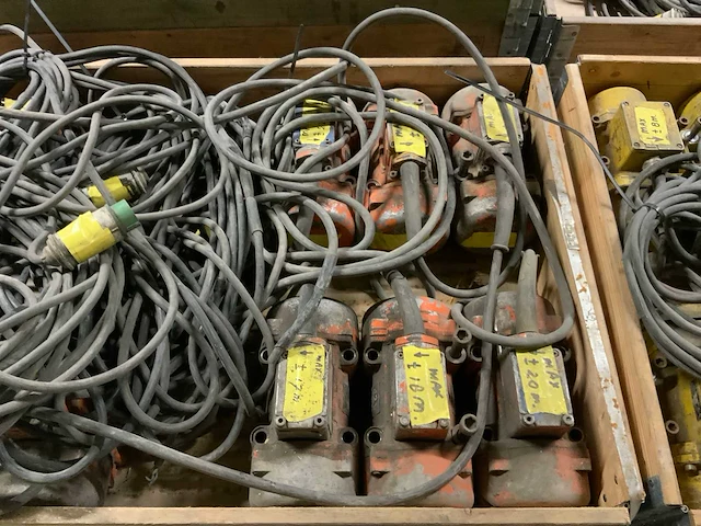 Wacker ar 54, 42v externe trilmotor (11x) - afbeelding 3 van  4