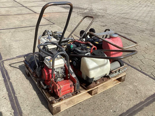 Wacker, bomag, atlas copco, mikasa trilplaat (4x) - afbeelding 1 van  4