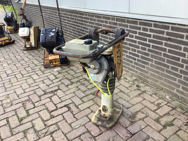 Wacker bs52y trilstamper - afbeelding 1 van  4