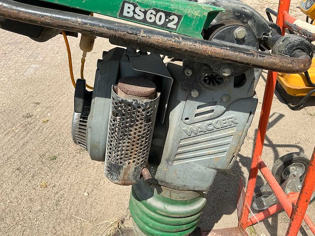 Wacker bs60-2 benzine trilstamper - afbeelding 2 van  11