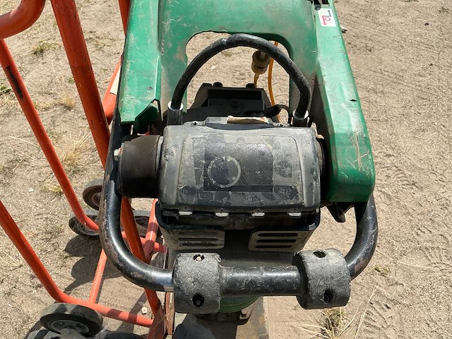 Wacker bs60-2 benzine trilstamper - afbeelding 6 van  11