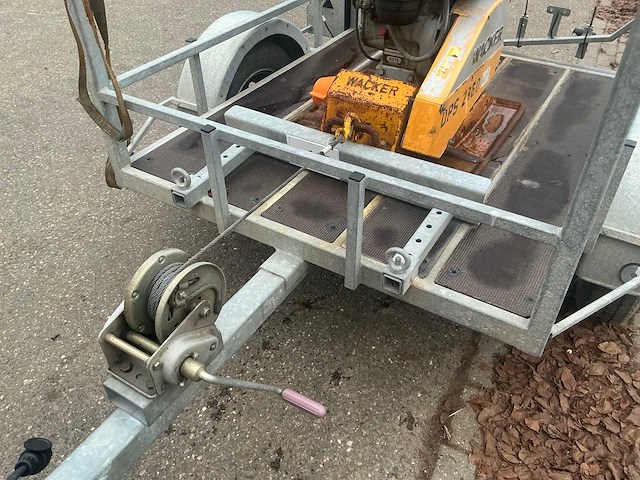 Wacker dps 2360 trilplaat met trilplaat aanhanger - afbeelding 11 van  15