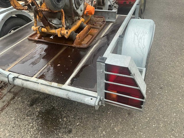 Wacker dps 2360 trilplaat met trilplaat aanhanger - afbeelding 12 van  24