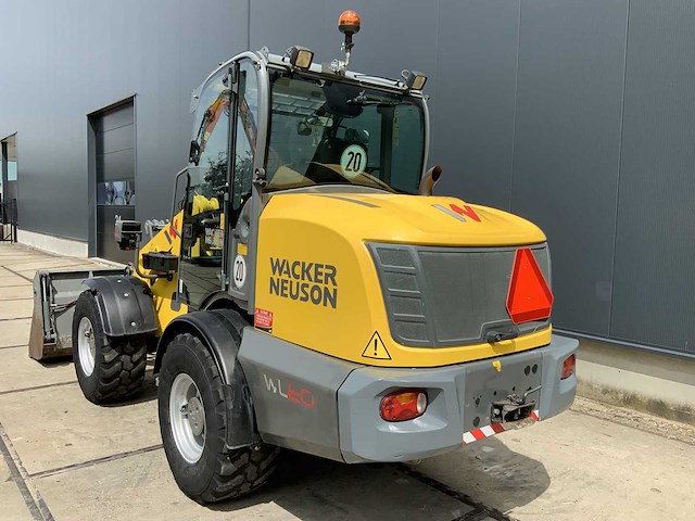 Wacker-neuson - 2017 - wl60 - 2046 uren - shovel - afbeelding 21 van  26