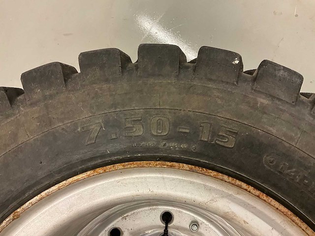 Wacker neuson ew65 mobiele graafmachine wielenset - afbeelding 5 van  6