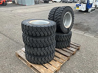 Wacker neuson ew65 mobiele graafmachine wielenset - afbeelding 8 van  10