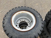 Wacker neuson ew65 mobiele graafmachine wielenset - afbeelding 10 van  10