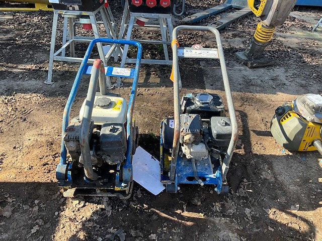 Wacker-neuson trilplaat (2x) - afbeelding 1 van  4