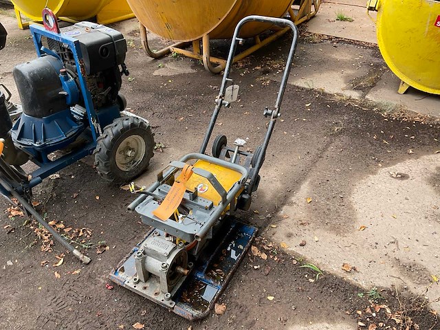 Wacker neuson trilplaat, accu - afbeelding 1 van  6